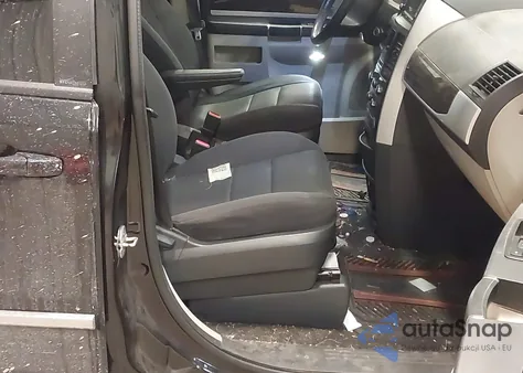 2010 Dodge Grand Caravan Sxt z USA, uszkodzony, nr VIN 2D4RN5D11AR355486